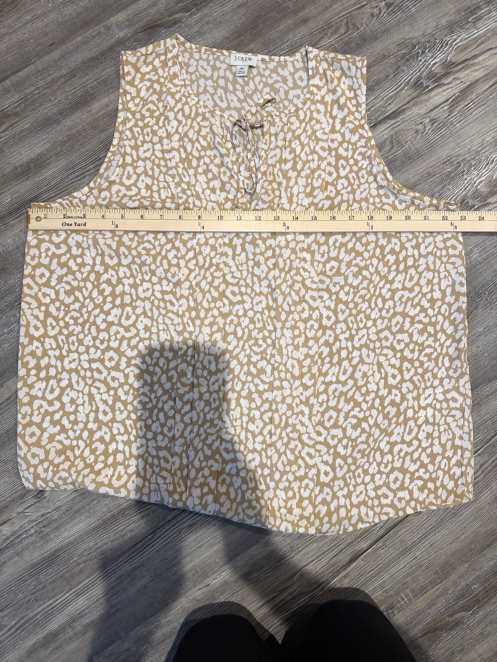 J. Crew Women's Beige Leopard Print 🐆Blouse - Picture 7 of 10
